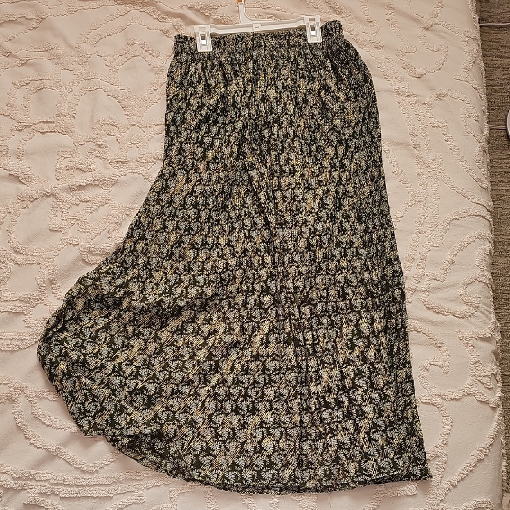 Elegant Olive Green Floral Midi Skirt